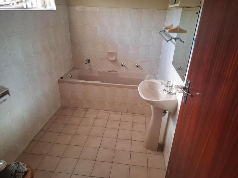3 Bedroom Property for Sale in Parow North Western Cape